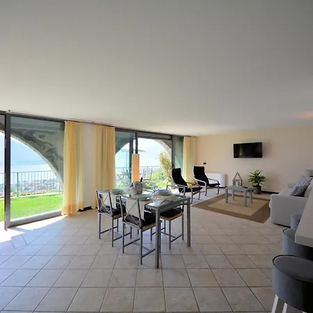Larianella,tra Pace E Relax! Vercana